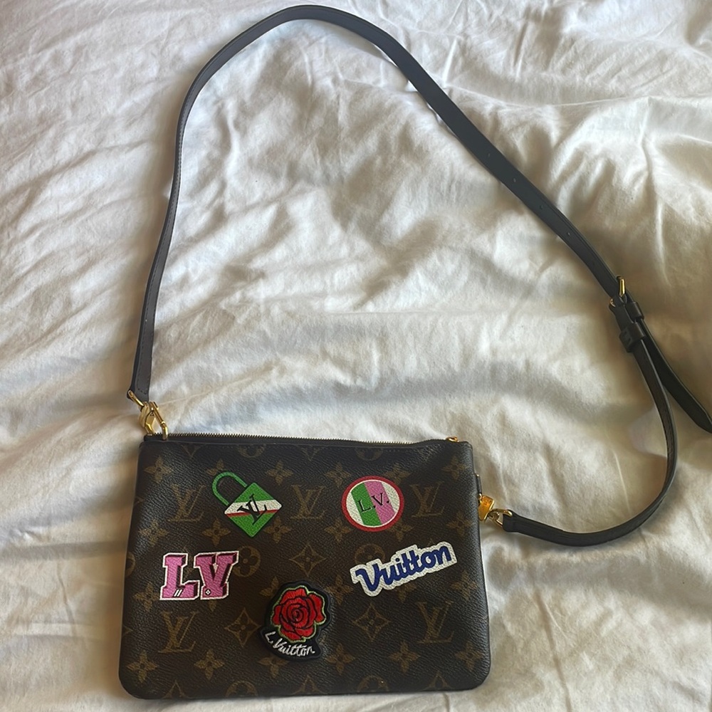Authentic Louis Vuitton Patches City Clutch Hand Bag Purse with strap